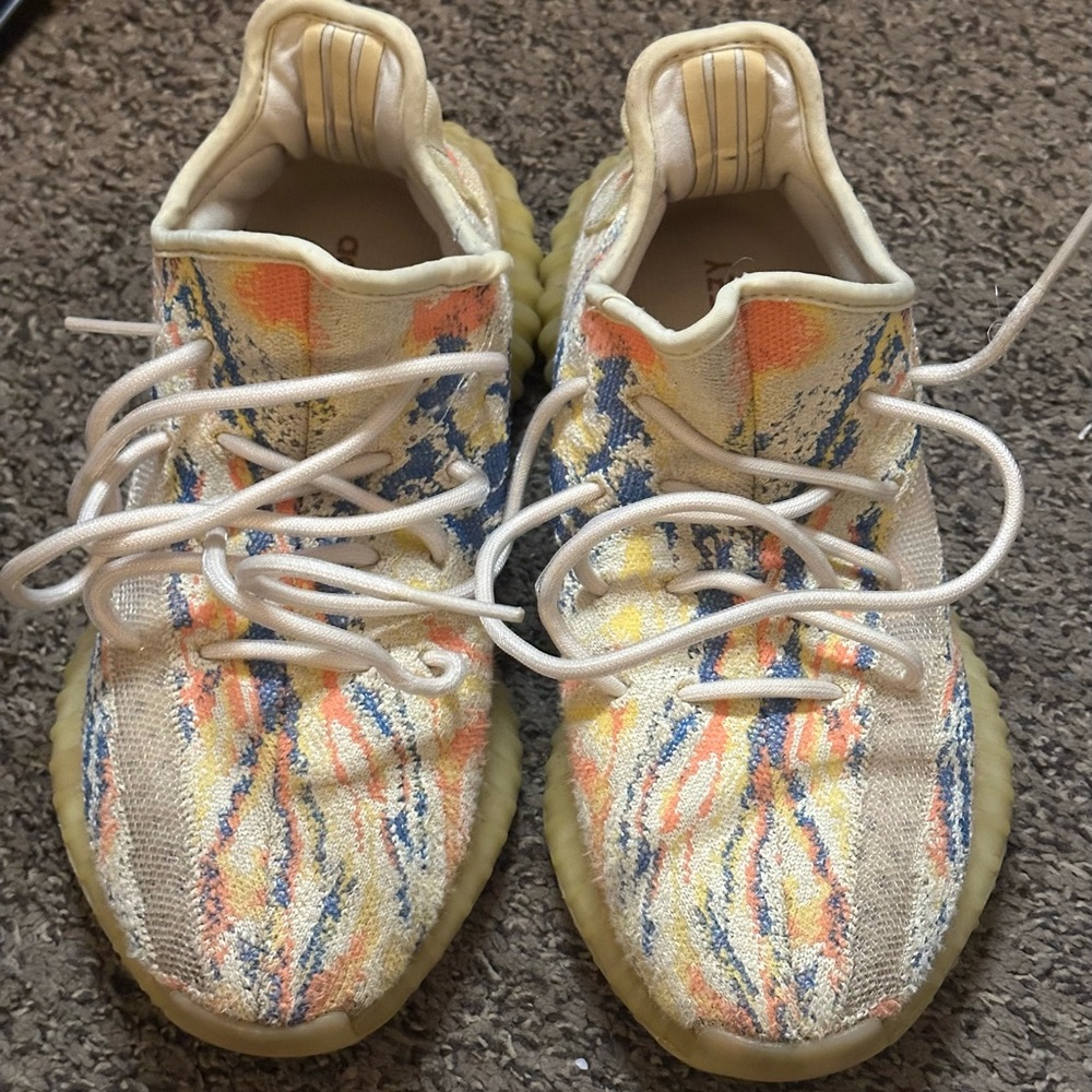 Adidas Yeezy Boost 350 V2 Multicolor Sneakers